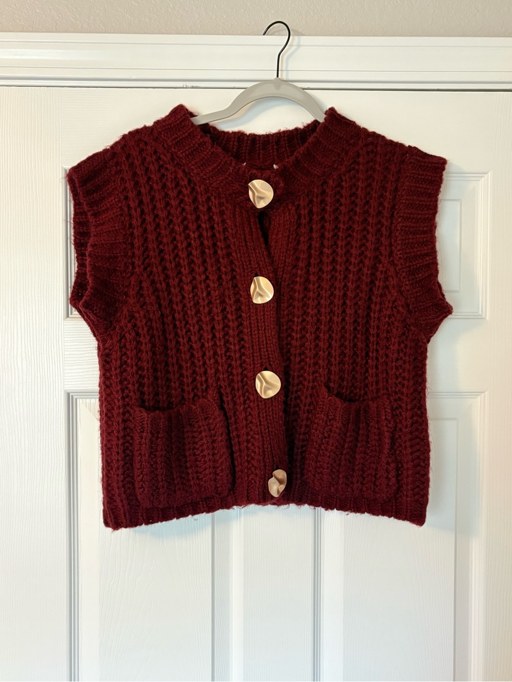 Chunky Knit Sleeveless Cardigan - Deep Wine Red